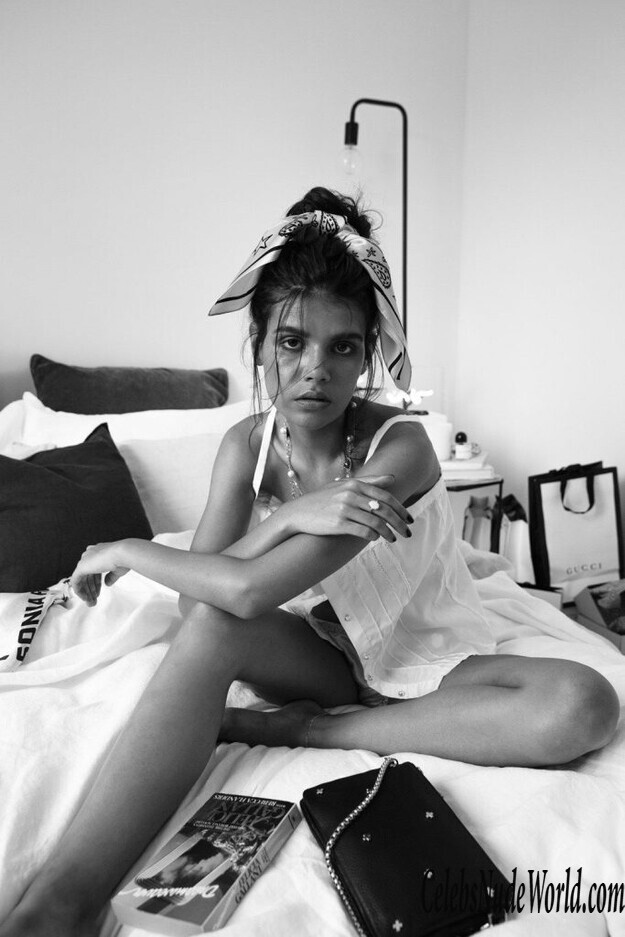 Sarah Halpin Shows Her Pierced Nipples And More 160503