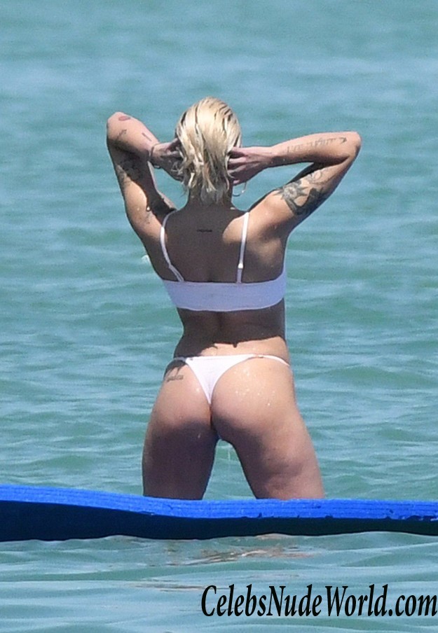 Halsey Wearing A White Thong Bikini On A Yacht 16053