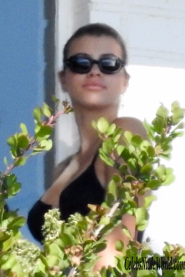 Sofia Richie Swimsuit 160644