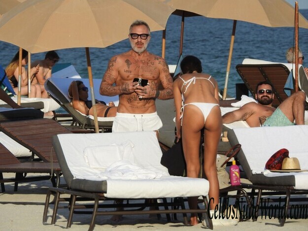 Sharon Fonseca Bikini 161080