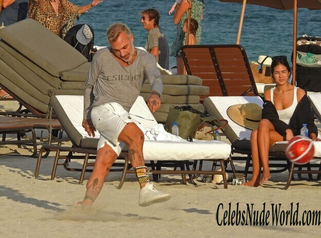 Sharon Fonseca Bikini 161086