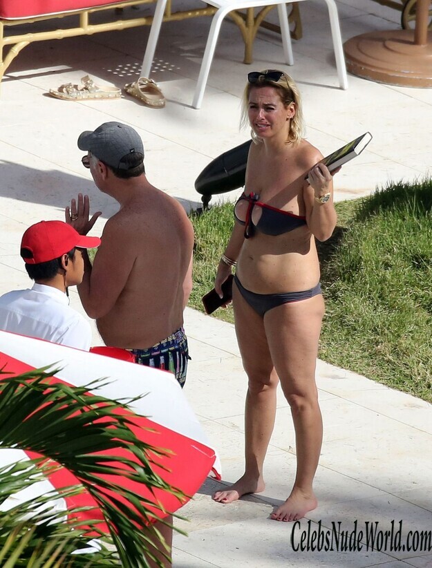 Sonia Bruganelli Bikini 161127