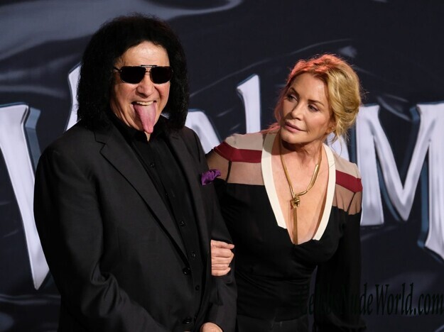 Shannon Tweed Hot 161217