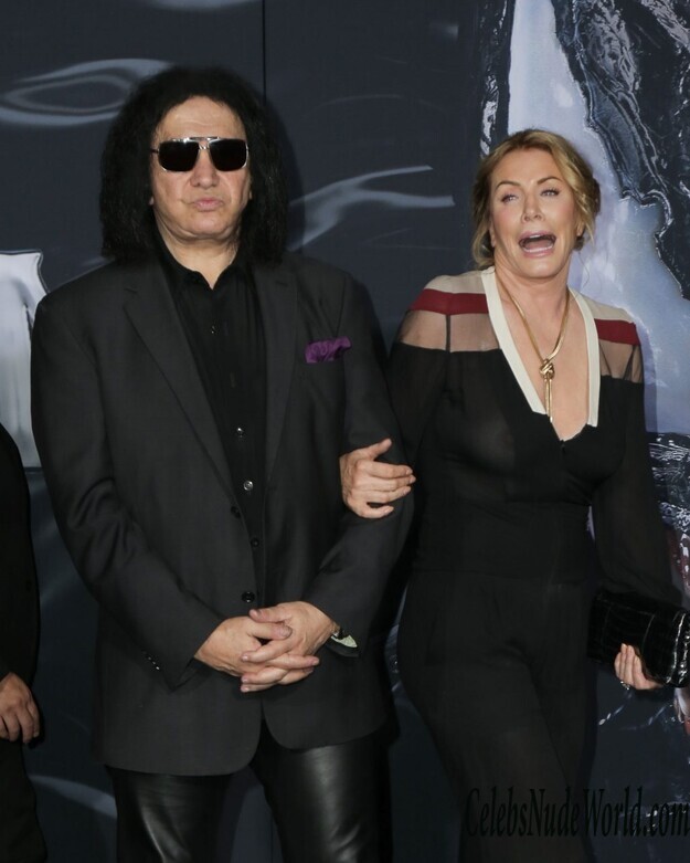 Shannon Tweed Hot 161237