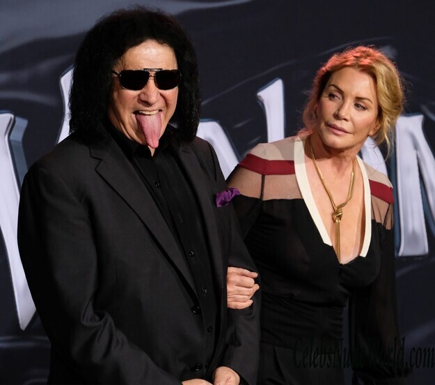 Shannon Tweed Hot 161251