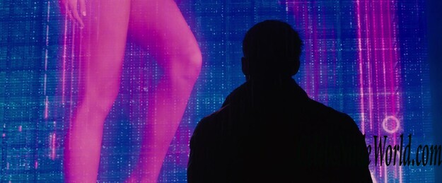 Ana de Armas, Sallie Harmsen, Mackenzie Davis Sexy 162135