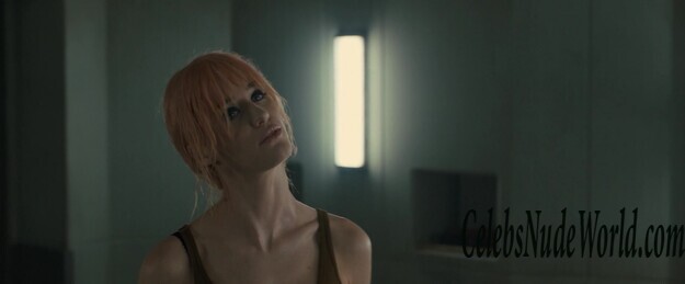 Ana de Armas, Sallie Harmsen, Mackenzie Davis Sexy 162173