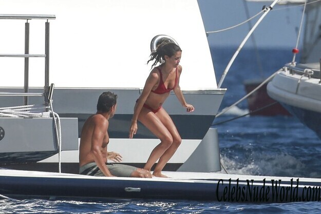 Sara Sampaio Bikini 162196