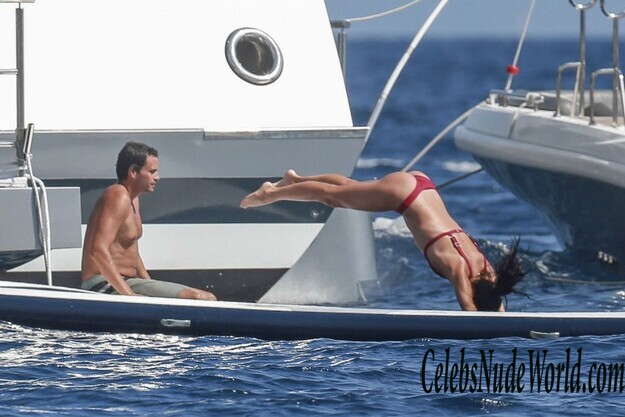 Sara Sampaio Bikini 162197