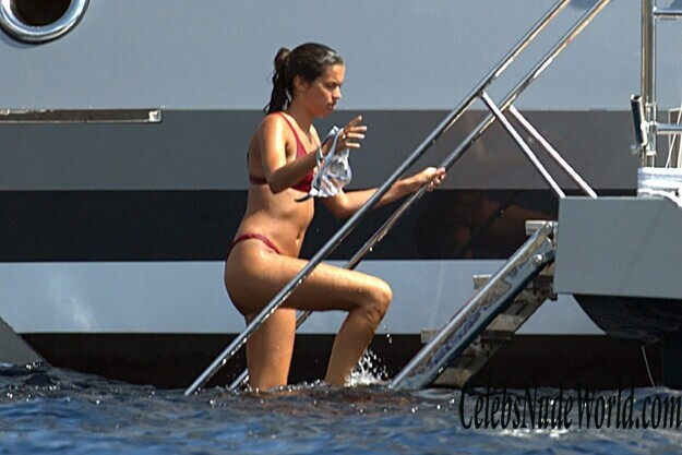 Sara Sampaio Bikini 162205