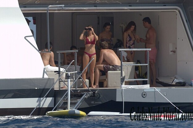 Sara Sampaio Bikini 162211