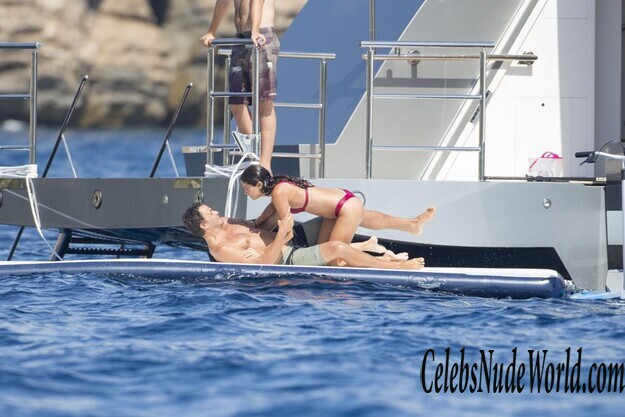 Sara Sampaio Bikini 162249