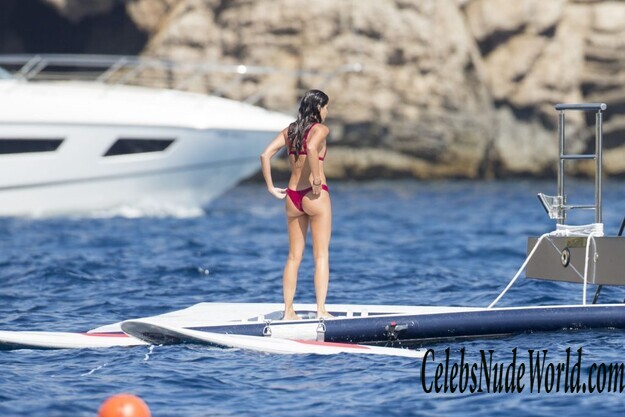 Sara Sampaio Bikini 162250