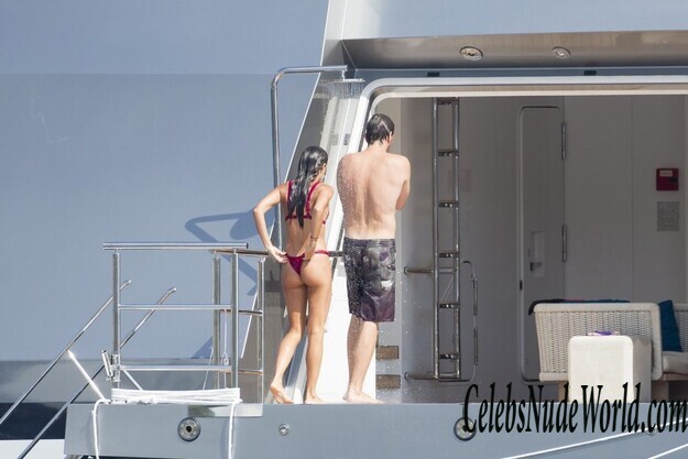 Sara Sampaio Bikini 162260