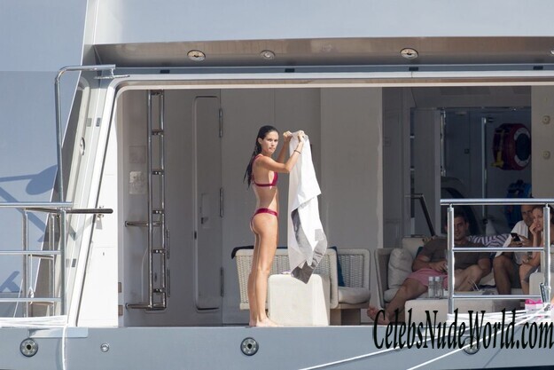 Sara Sampaio Bikini 162264