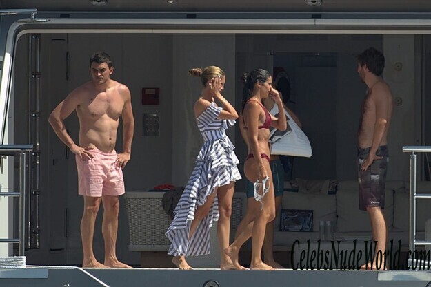 Sara Sampaio Bikini 162268