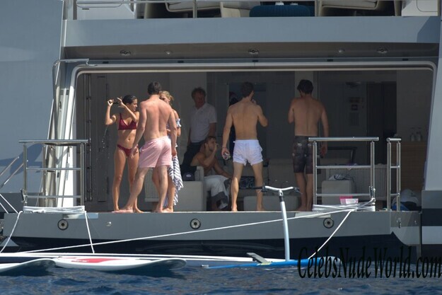 Sara Sampaio Bikini 162281