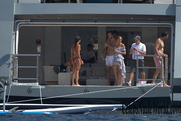 Sara Sampaio Bikini 162283