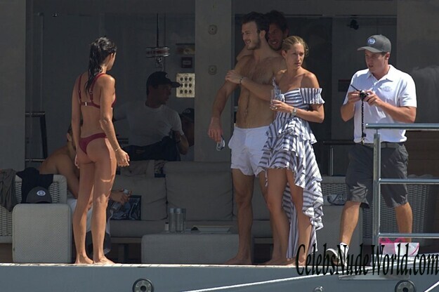 Sara Sampaio Bikini 162284