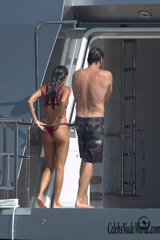 Sara Sampaio Bikini 162313