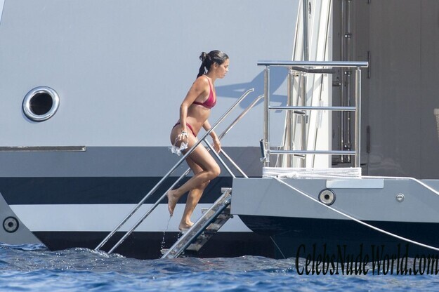 Sara Sampaio Bikini 162318