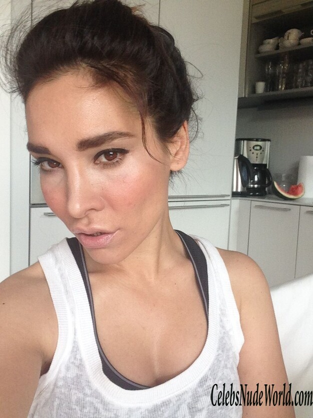 Sandra Ahrabian Leaked 163065