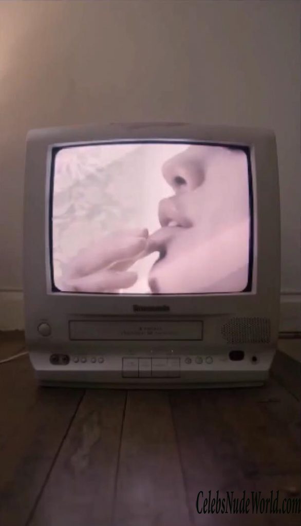 Selena Gomez Is Naked (Kind Of) 163139