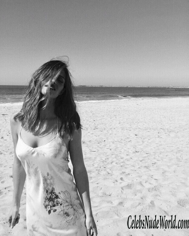 Sara Carbonero Sexy 163185