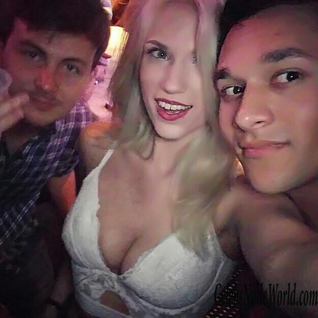 Samantha Knezel Nude 163558