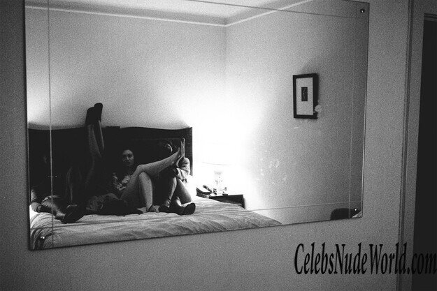 Sophie Simmons Sexy 163835