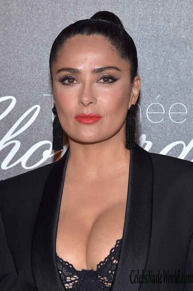 Salma Hayek: The Bustiest She Has Ever Looked 163860