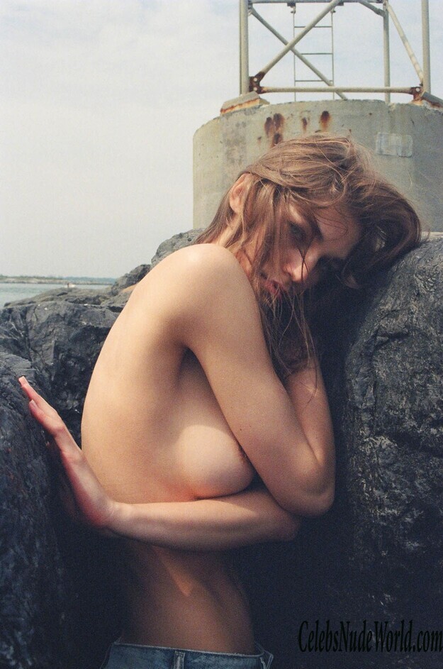 Topless photoshoot of Samantha Gradoville 163963