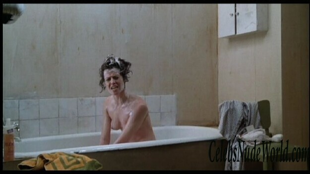 Nude Photos of Sigourney Weaver 163999