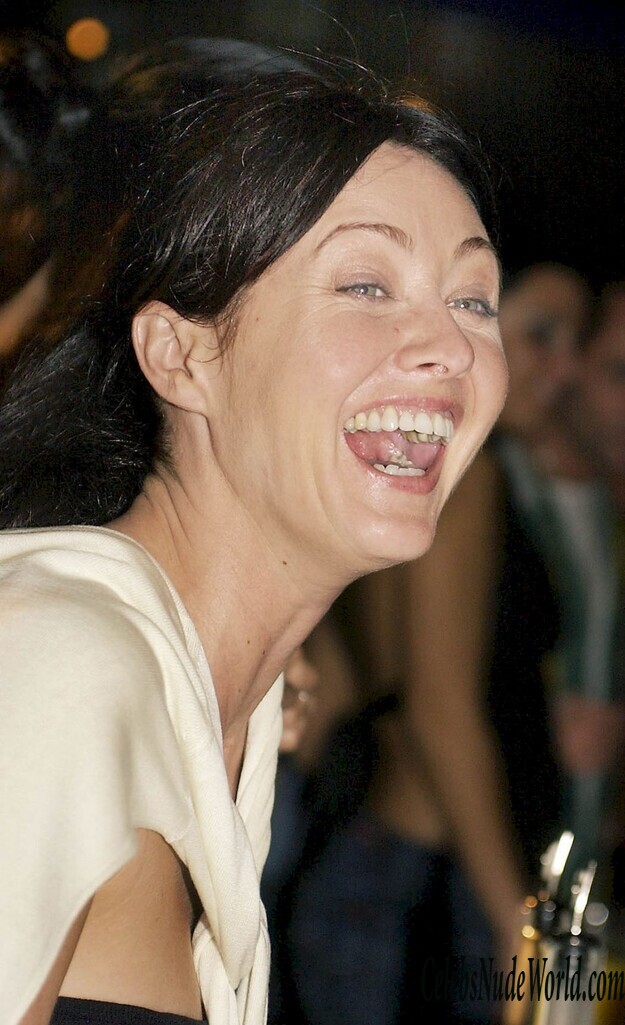 Shannen Doherty See Through 164043