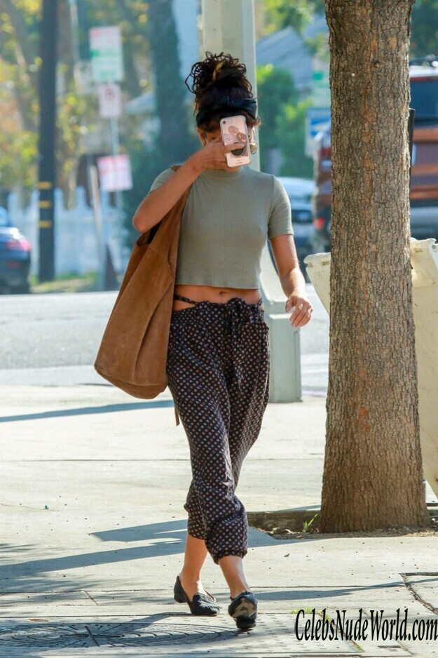 Sarah Hyland Pokies 164226