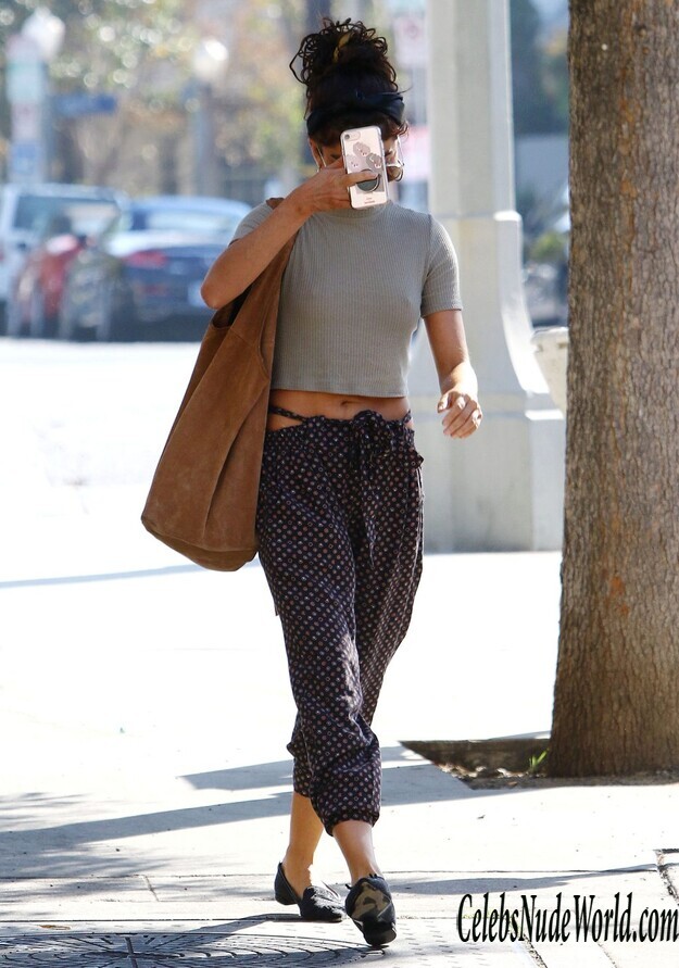 Sarah Hyland Pokies 164255