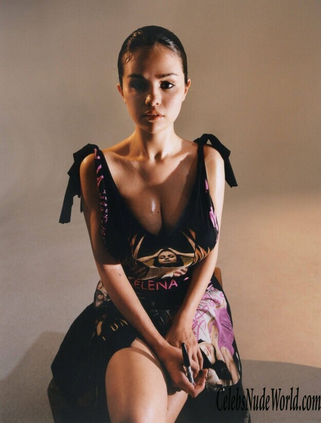 Selena Gomez Sexy 164360