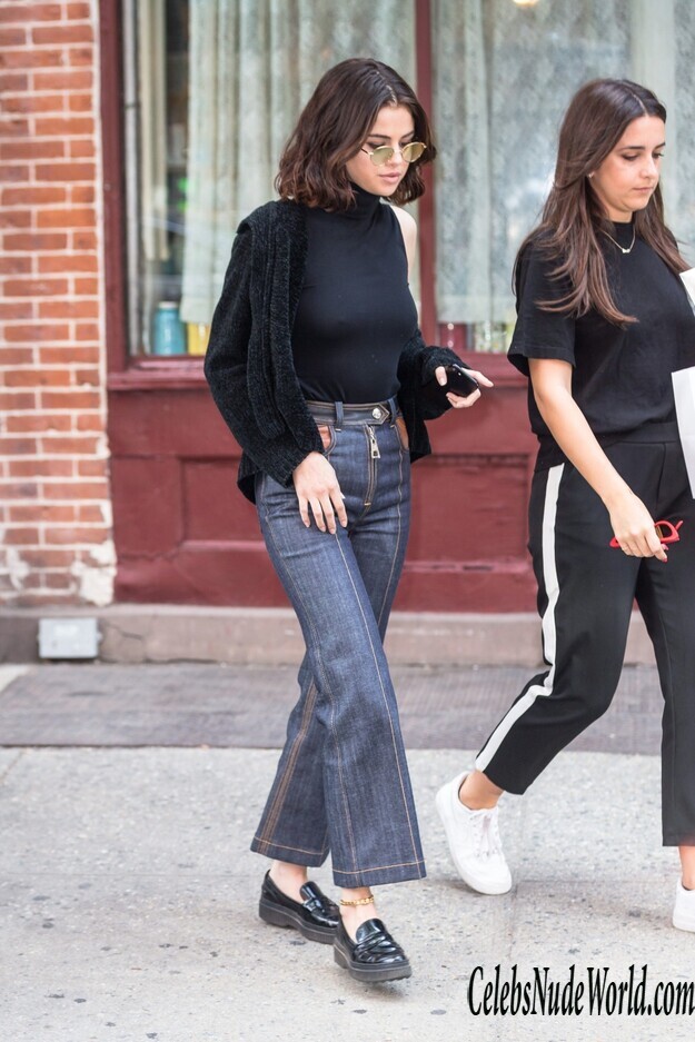 Selena Gomez Sexy 164406