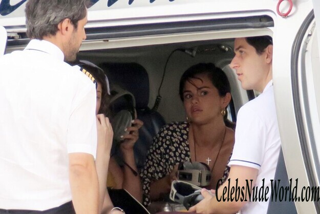 Selena Gomez Sexy 164421