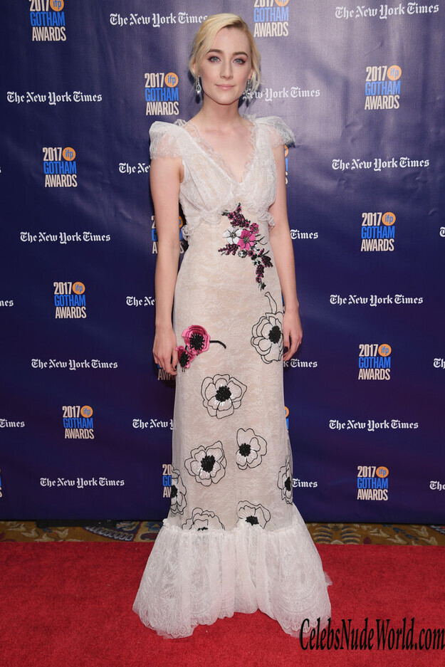 Saoirse Ronan Cleavage 164704