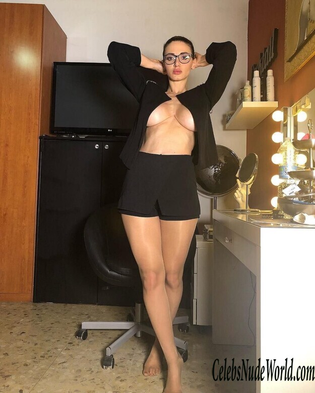 Rosy Maggiulli Sexy 165030