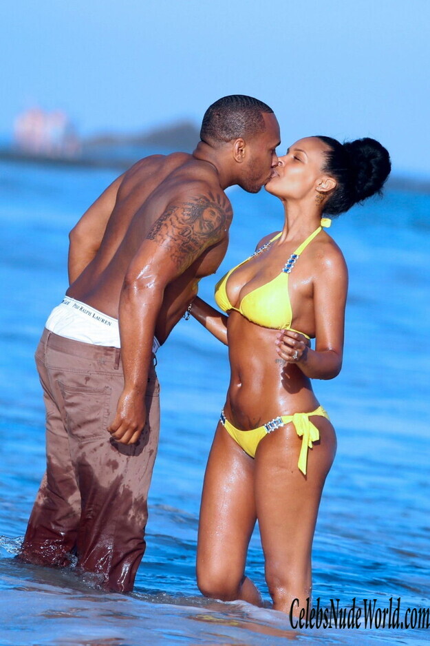 Samantha Mumba pics in bikini 166179