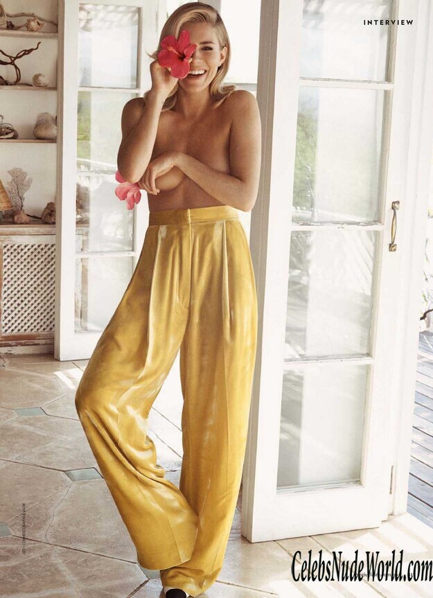 Sienna Miller Topless 166416