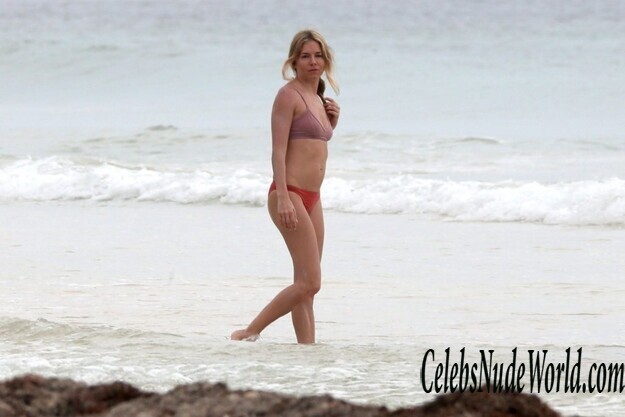 Sienna Miller Bikini 166679