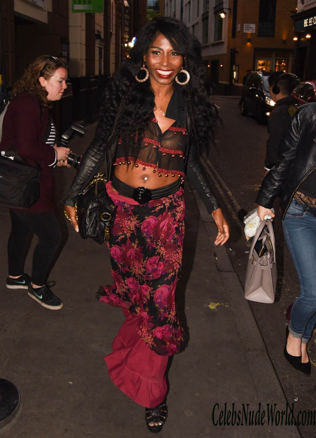 Sinitta's Left Nipple Gets Exposed 166685