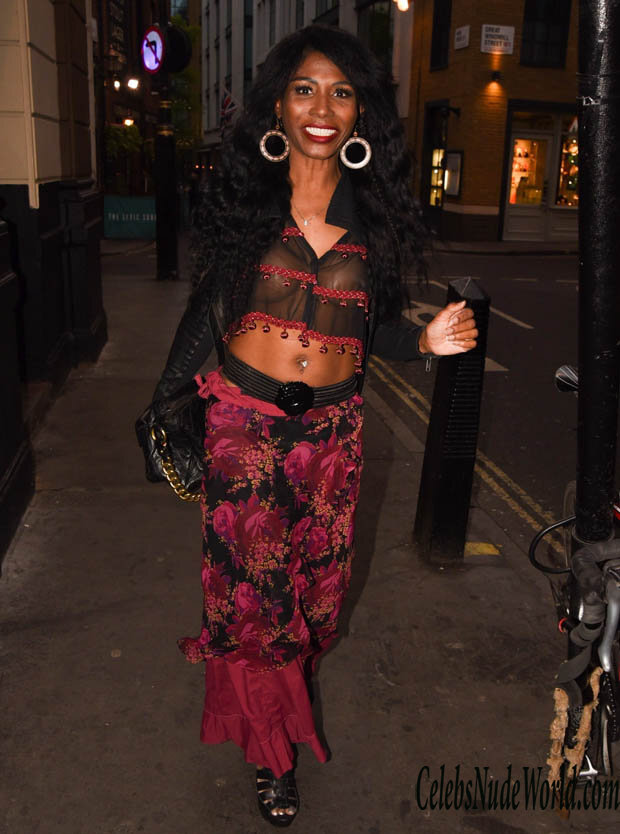 Sinitta's Left Nipple Gets Exposed 166689