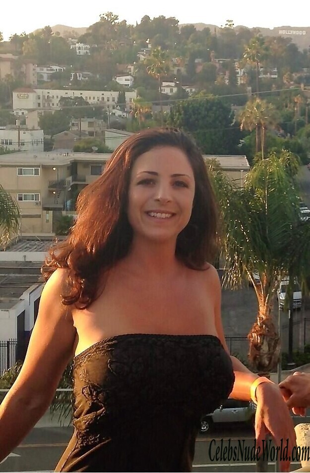 Serena Deeb Latest Leaked Pictures 166873