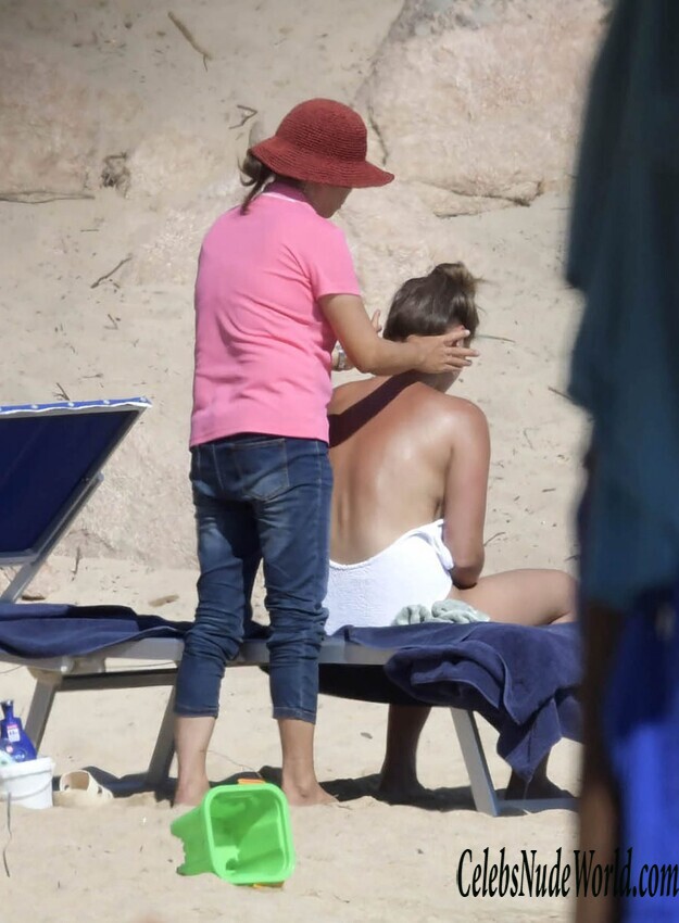 Sam Faiers Bikini 167594