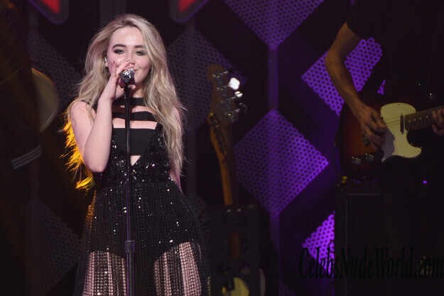 Sabrina Carpenter Sexy 167616