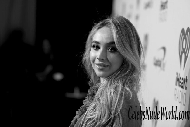 Sabrina Carpenter Sexy 167625